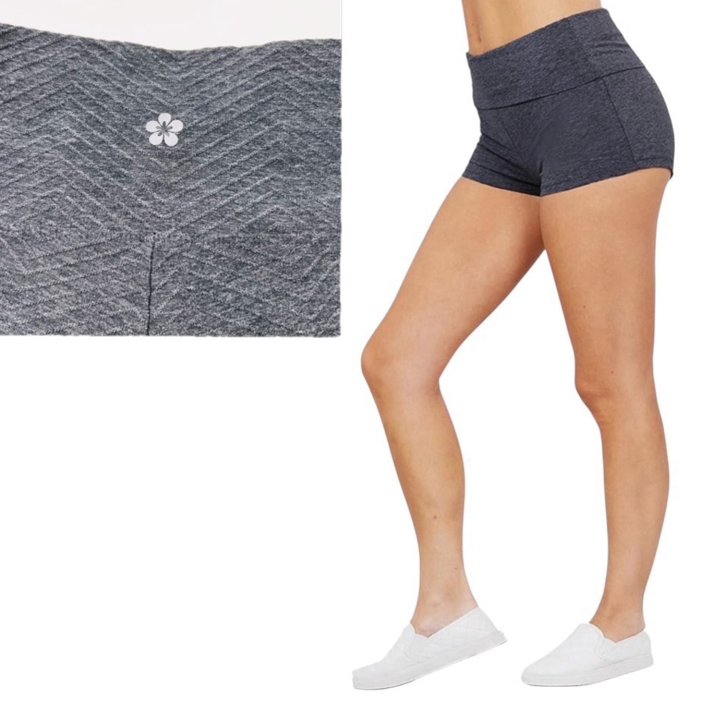 Tuff Athletics Gray Textured Seamless High-Waist Bike Shorts